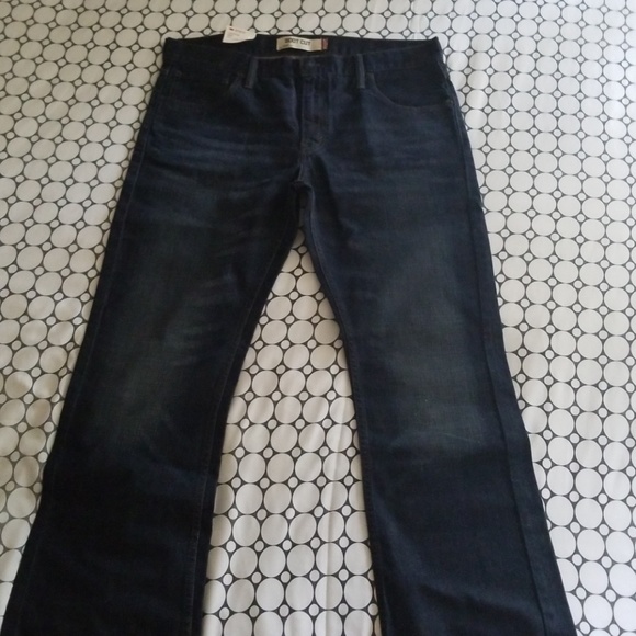 Levi's Jean's - Picture 1 of 3